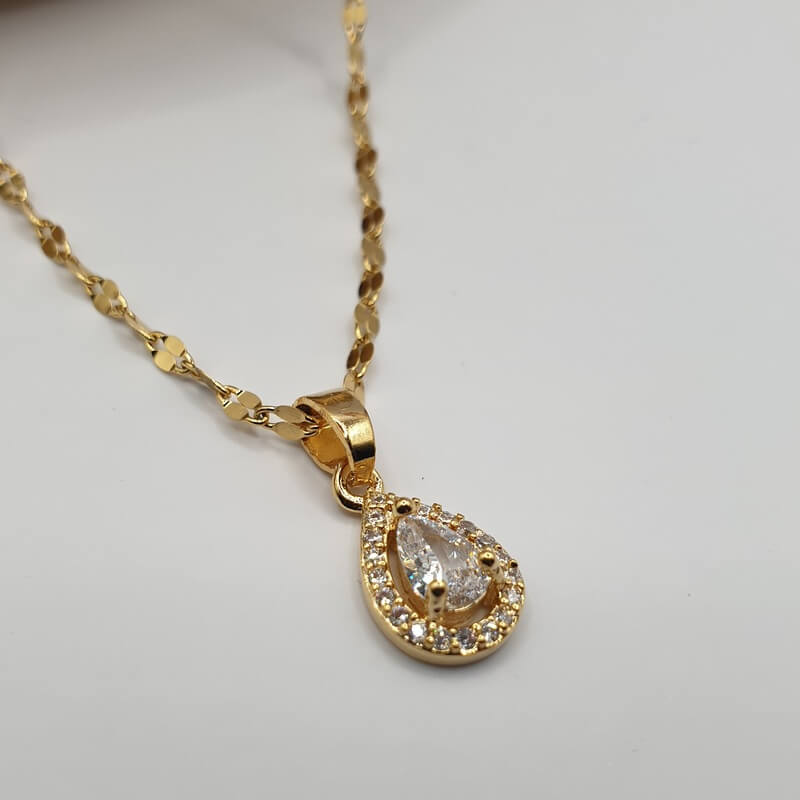 Diamond Tear Necklace gold