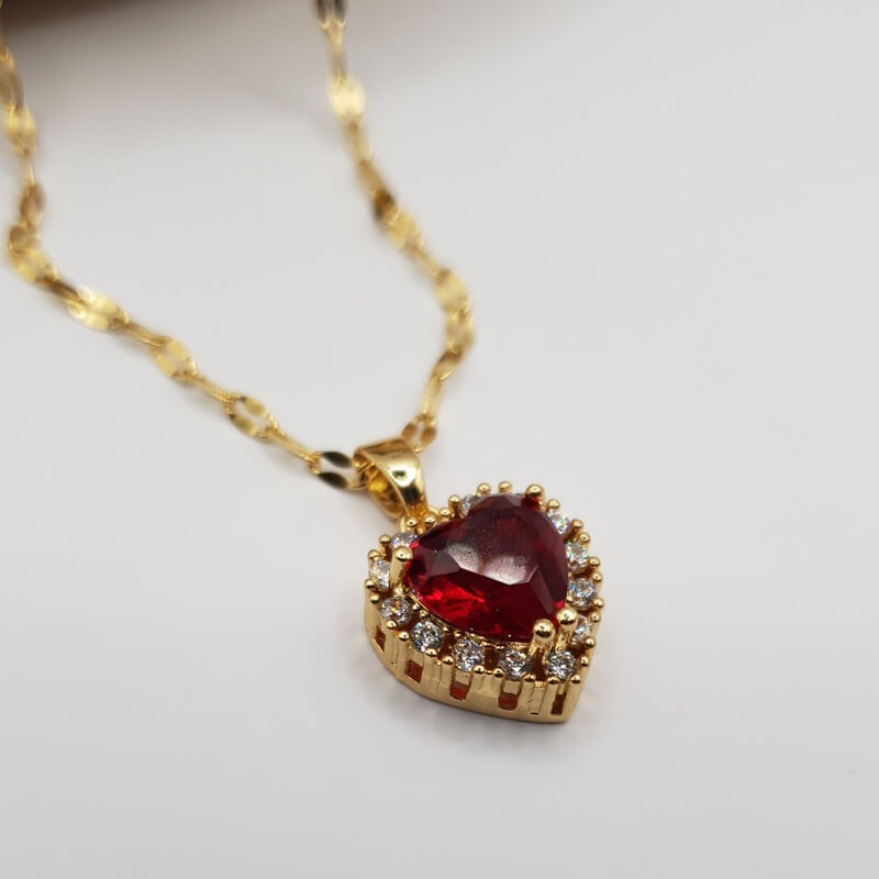Ruby Heart Necklace gold