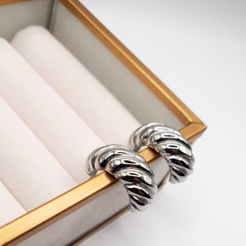 Croissant Hoops silver