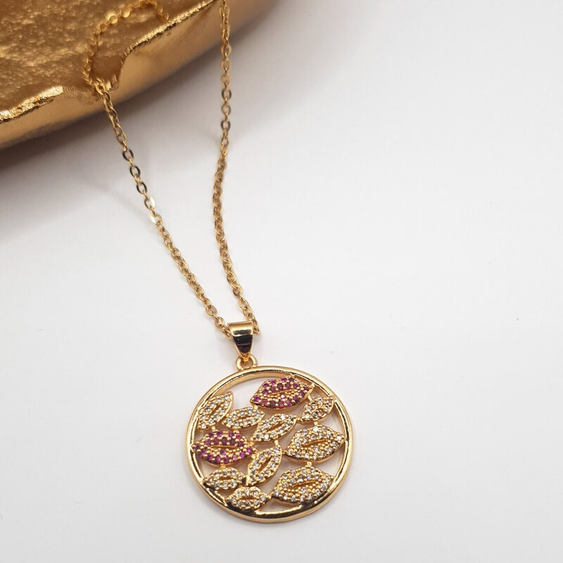 Lips Necklace gold