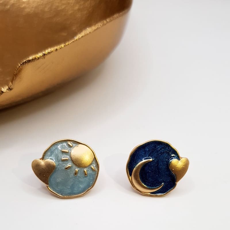 Luz Stud Earrings gold