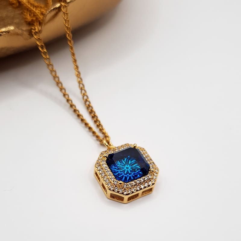 Royalty Blue Necklace gold