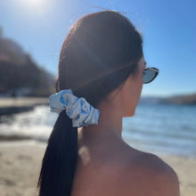Φόρτωση εικόνας στο εργαλείο προβολής Συλλογής, Satin Light Blue Scrunchie
